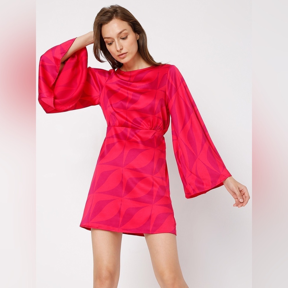 Vero Moda Fuchsia Bell Sleeve Mini Dress | Size 18